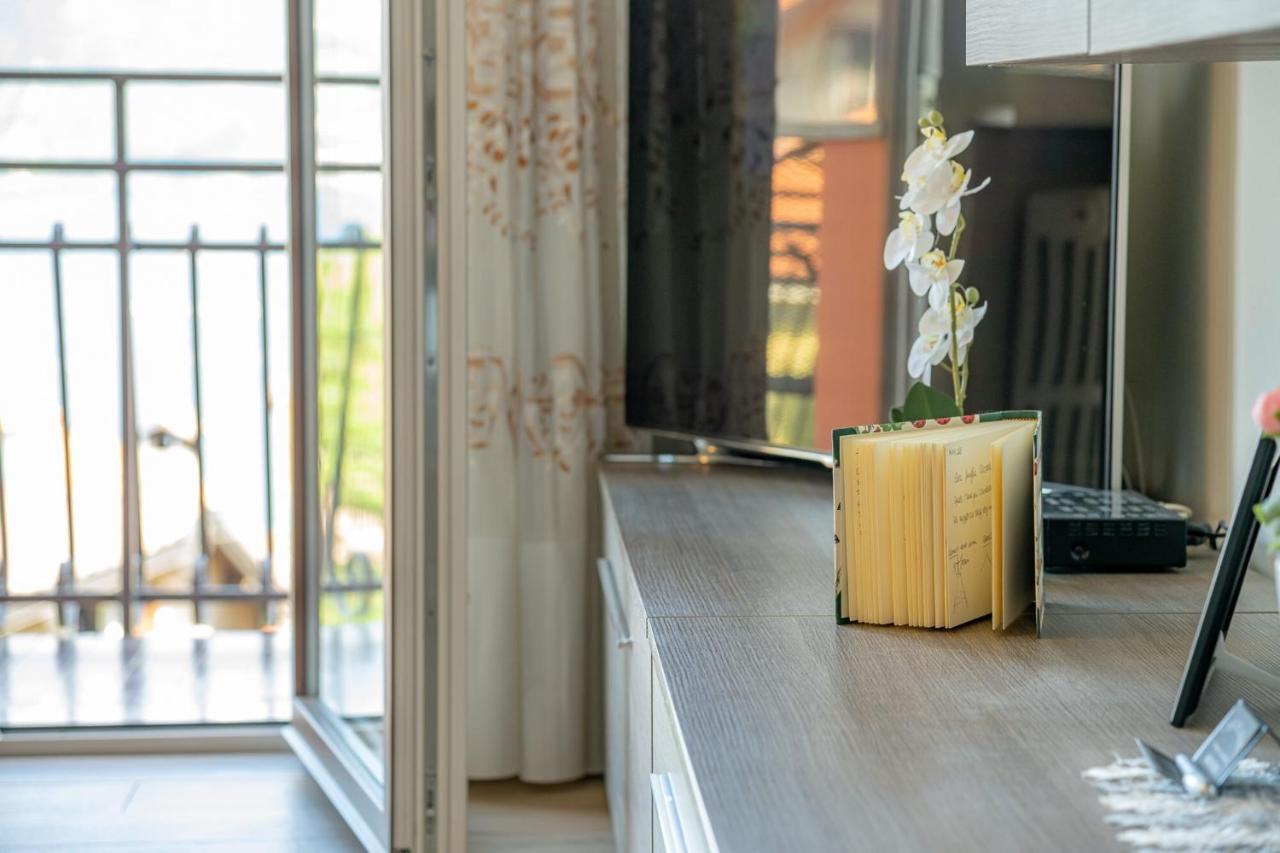 Casa Bellavista Wi-Fi Parking Free Apartment San Siro  Exterior photo